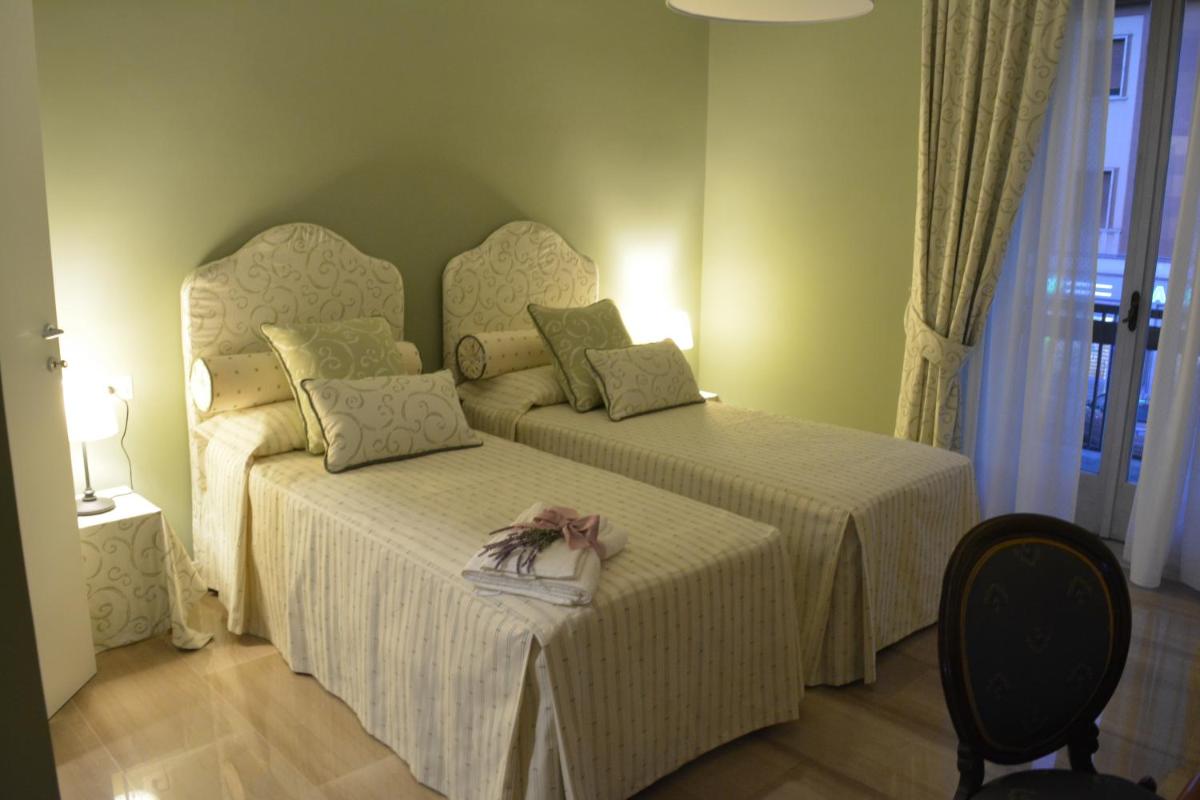 Allaportaccanto Bed & Breakfast - Housity
