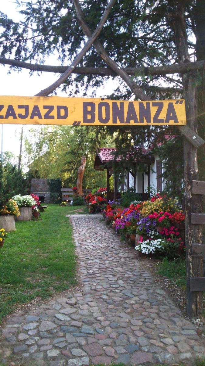 Zajazd Bonanza - Housity