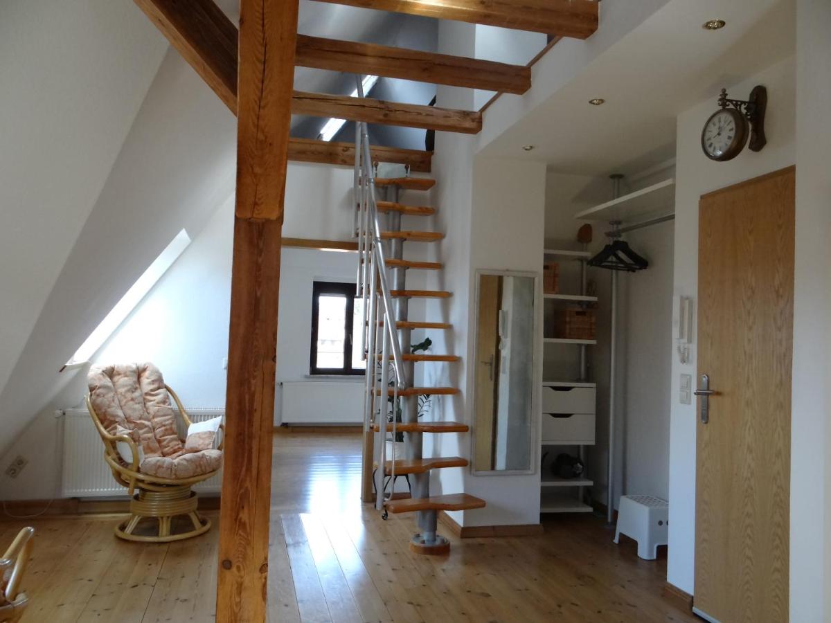 attraktives 2-Zimmer-Apartment mit Ausblick - Housity