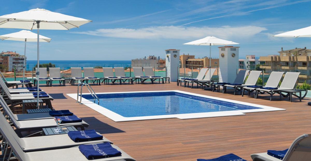 H10 Delfín - Adults Only - Housity
