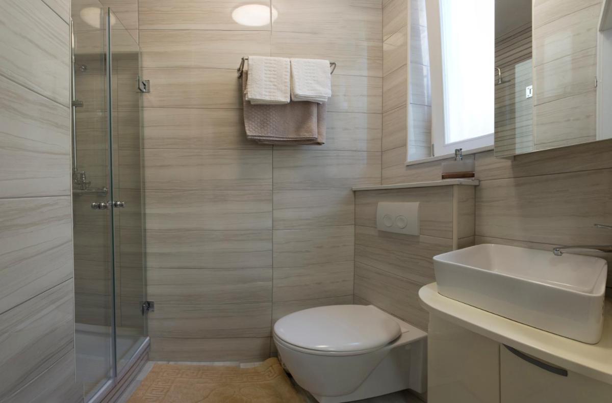 Apartment & Room Split Lea - Housity