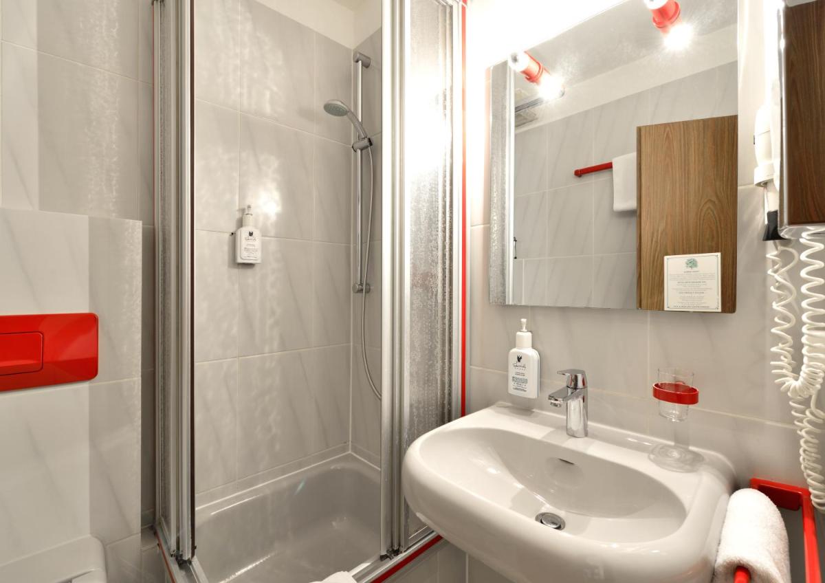 Hotel & Wirtshaus Hansen - Housity