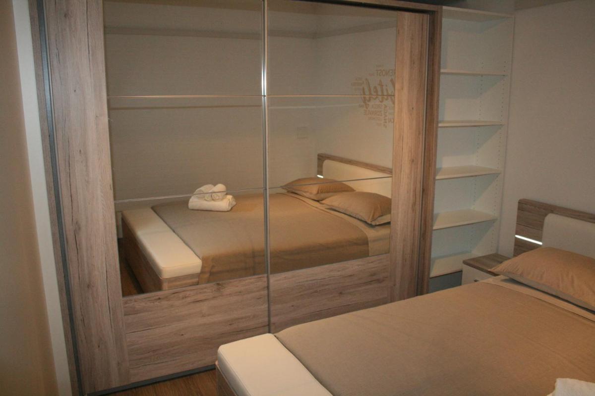Olive Charm - Housity
