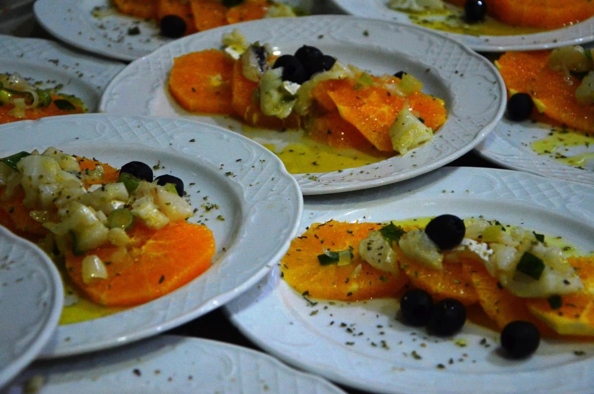 Comida en o cerca de este hotel
