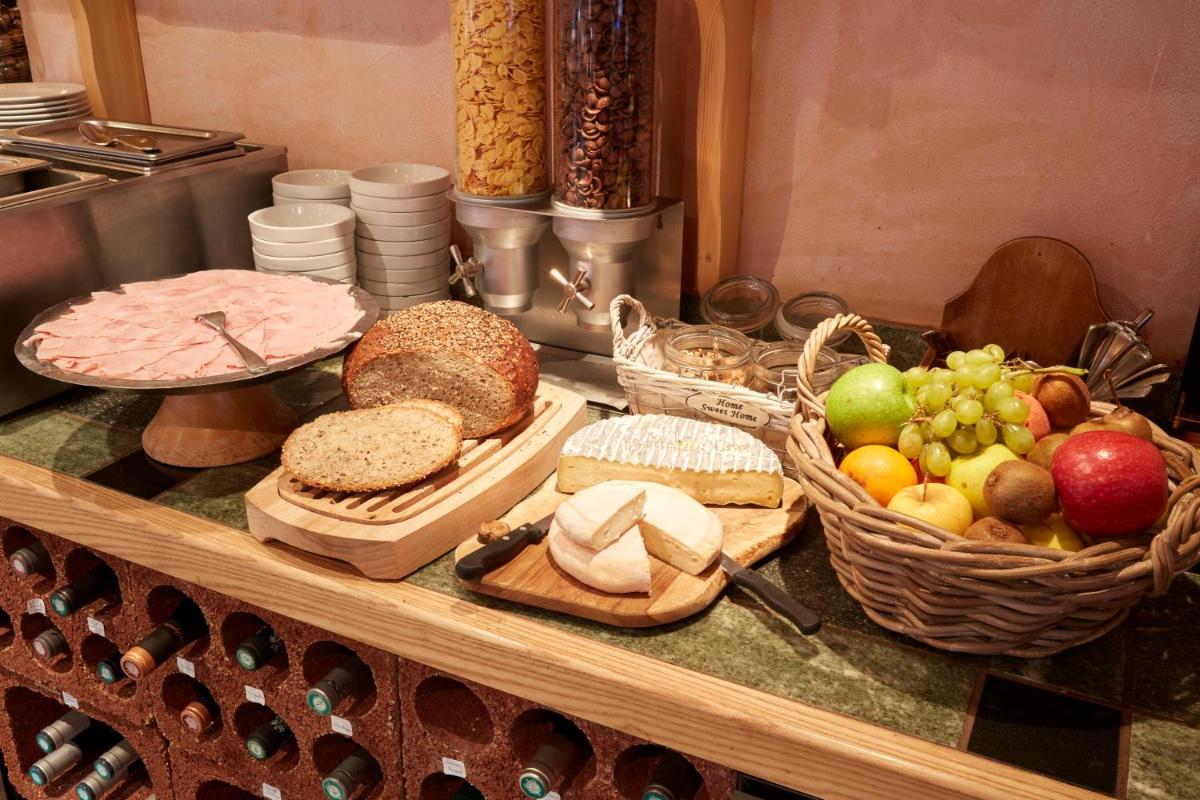 Nourriture dans l'hôtel ou à proximité