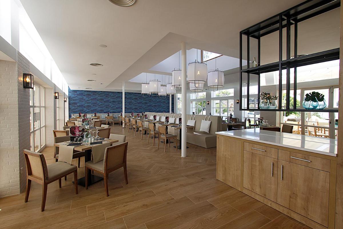 Un restaurante o sitio para comer en BG Rei del Mediterrani