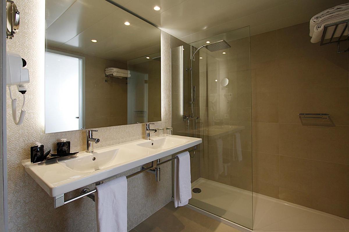 Un baño de BG Rei del Mediterrani