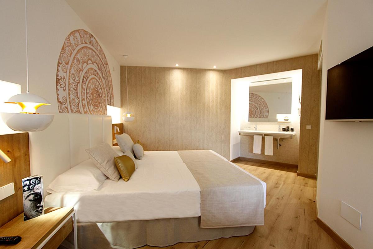 Cama o camas de una habitación en BG Rei del Mediterrani