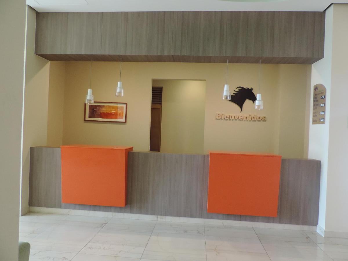 Suitetrails - Hotel Xcoco Inn