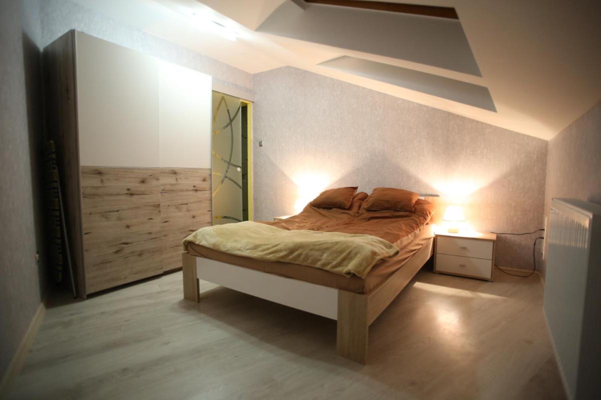 Centrum Lux Apartman - Housity