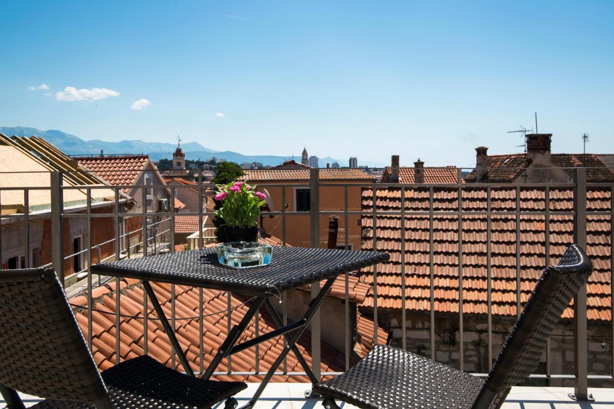 Nera luxery Apartments - Housity