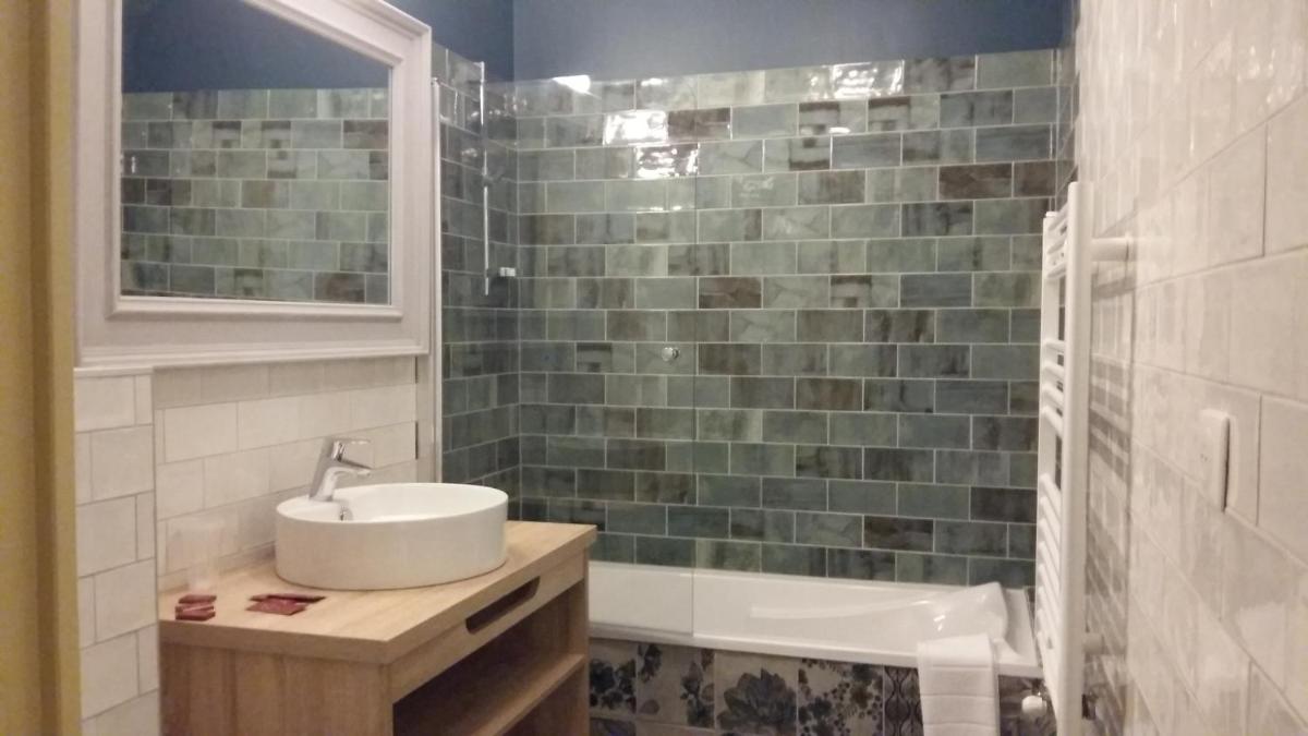 Salle de bains dans l'établissement Hotel Mendionde