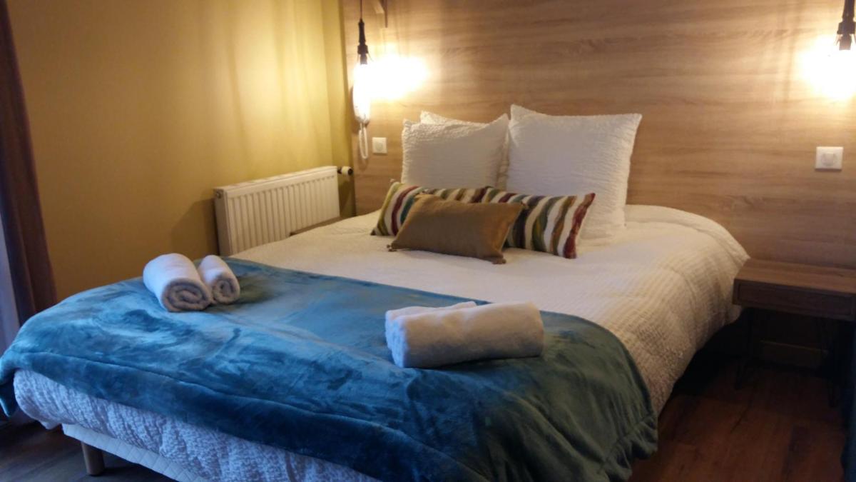 Un ou plusieurs lits dans un hébergement de l'établissement Hotel Mendionde