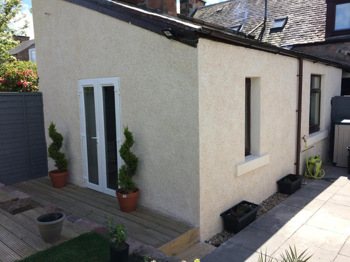 32a railside - Housity