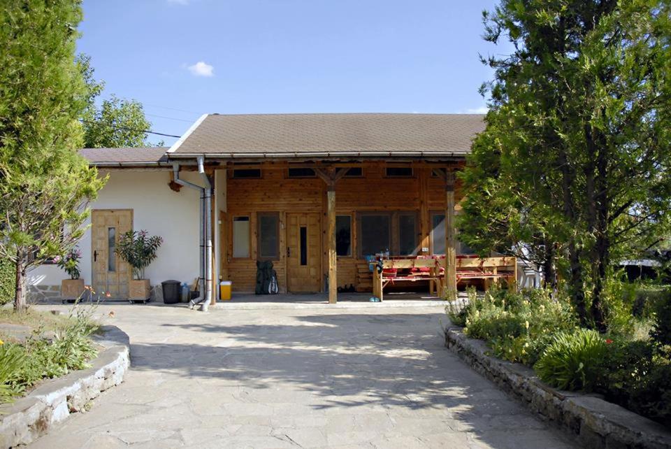 Villa Pirenya - Housity