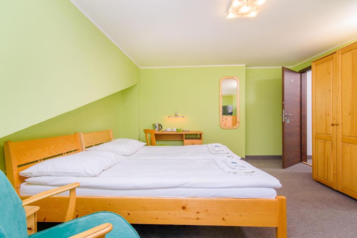 Hotel Max - Housity