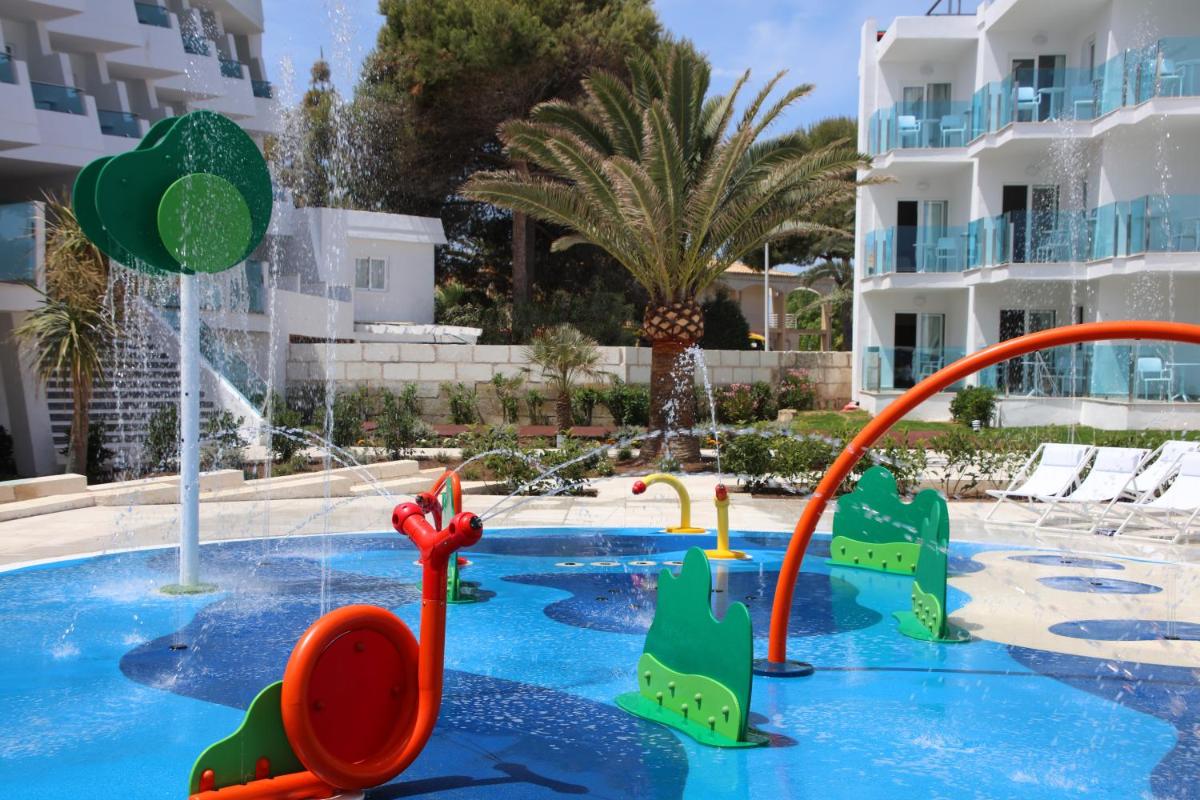 Piscina en o cerca de Iberostar Waves Playa de Muro
