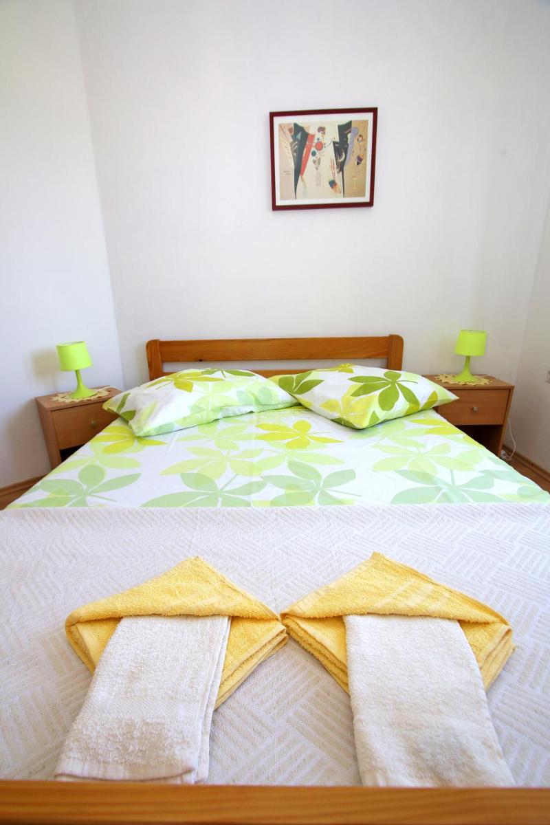 Apartmani Zdrelac - Seafront - Housity