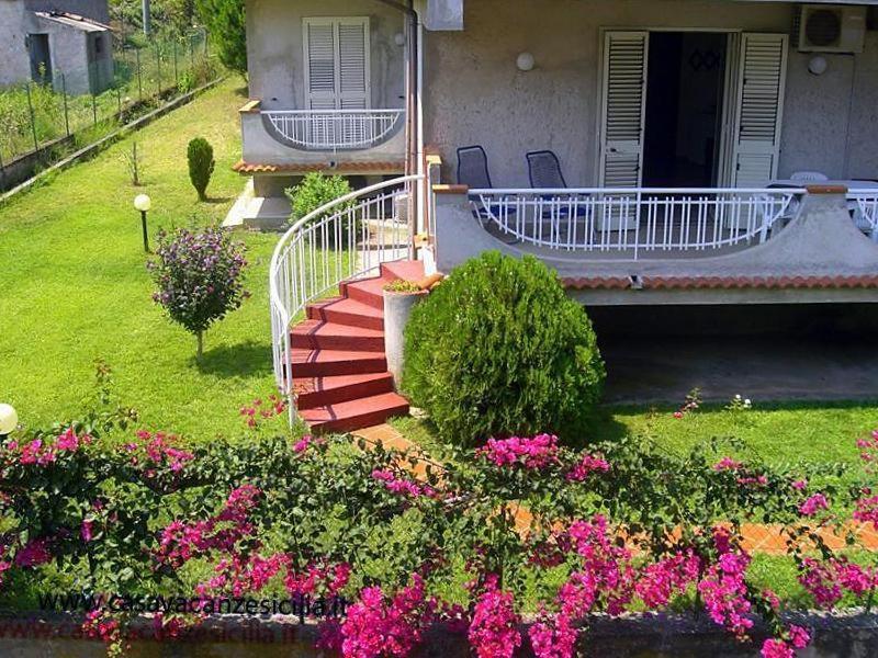 Villa D'Agati - Housity