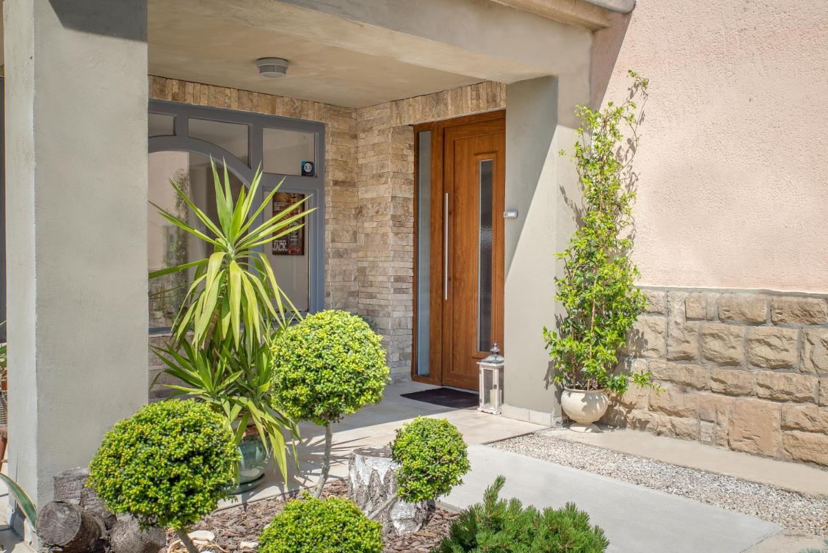 Forestine Guesthouse - Housity