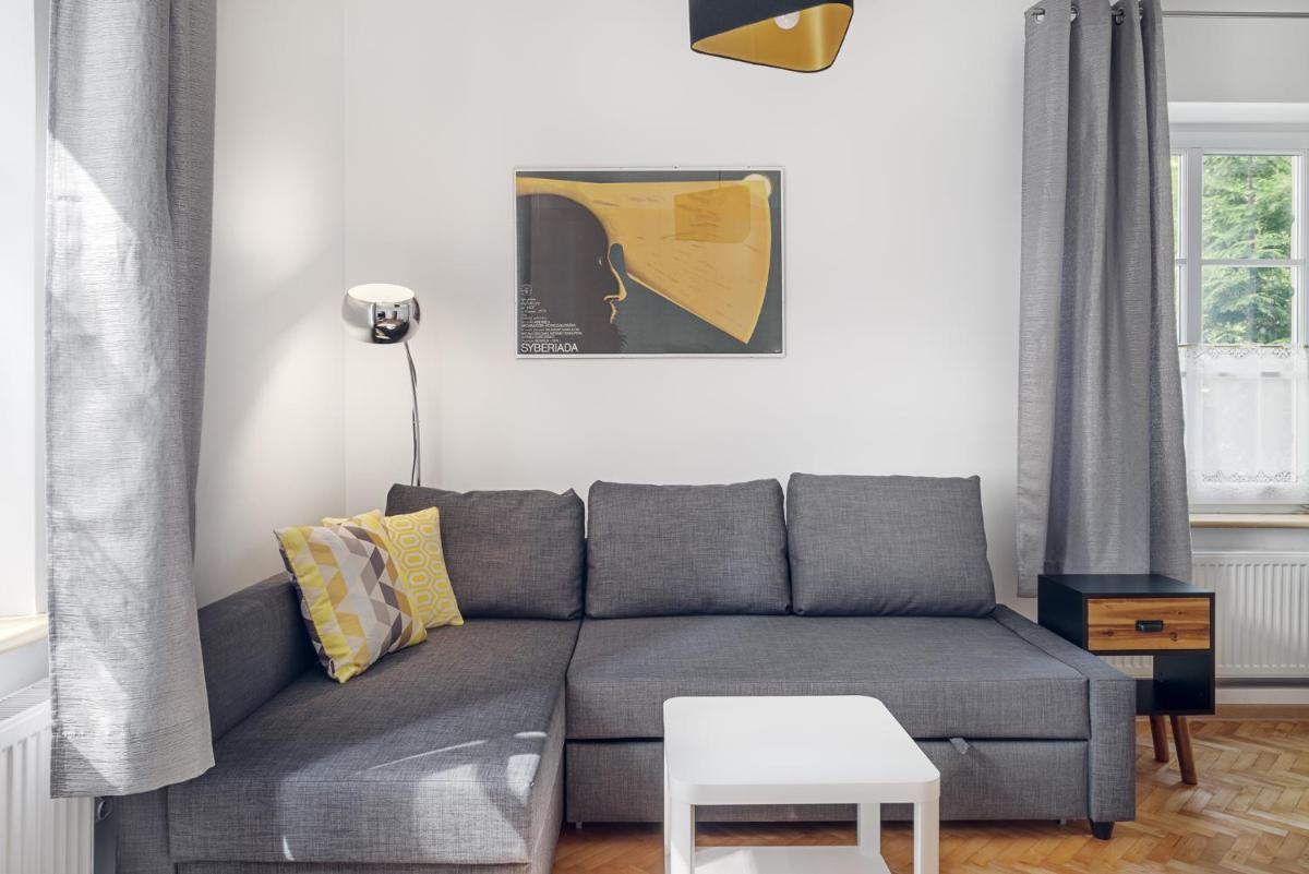 Evva & Peppe Old Town Flat - Housity
