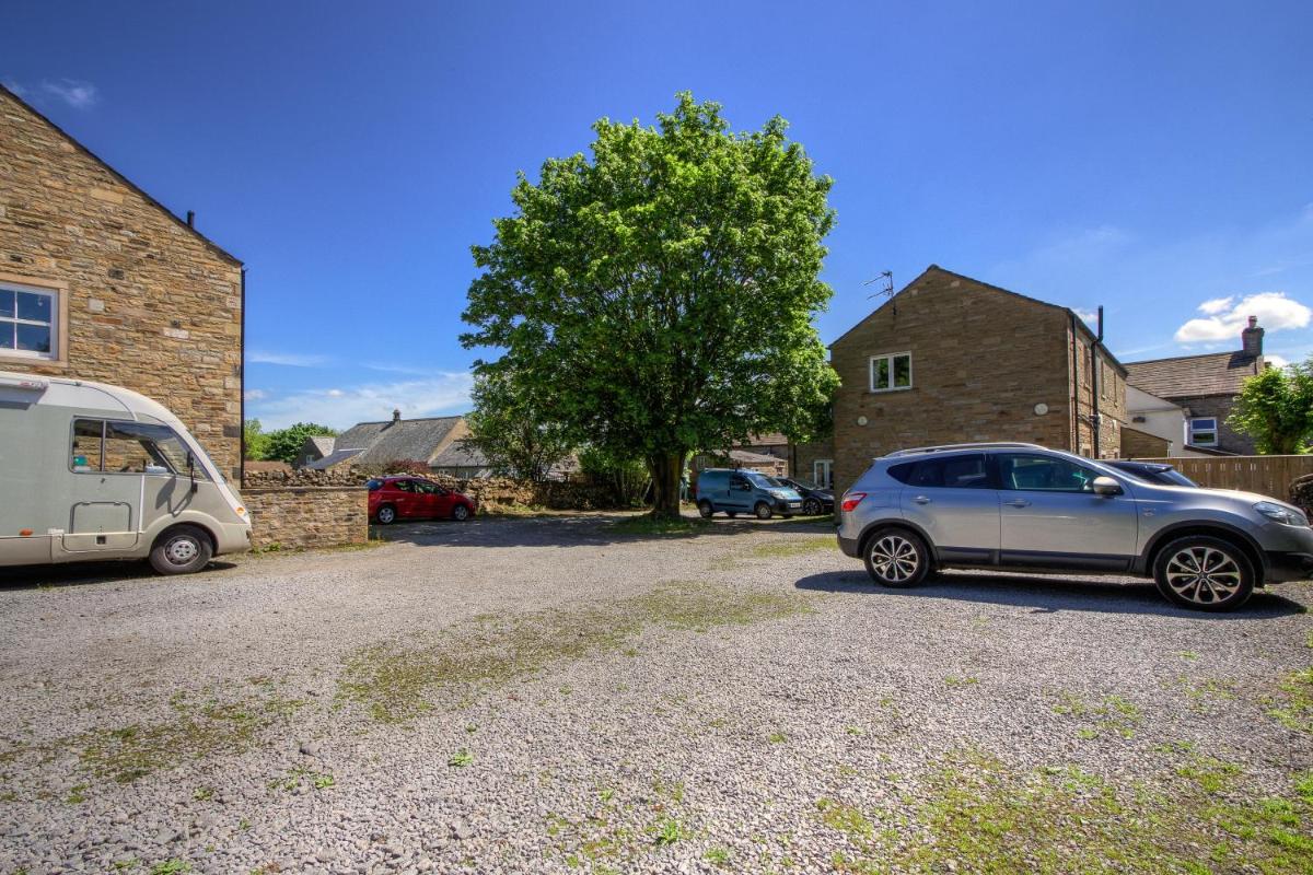 The Wheatsheaf Inn - Housity