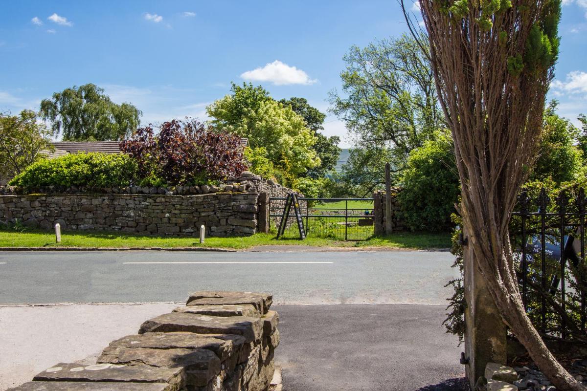The Wheatsheaf Inn - Housity