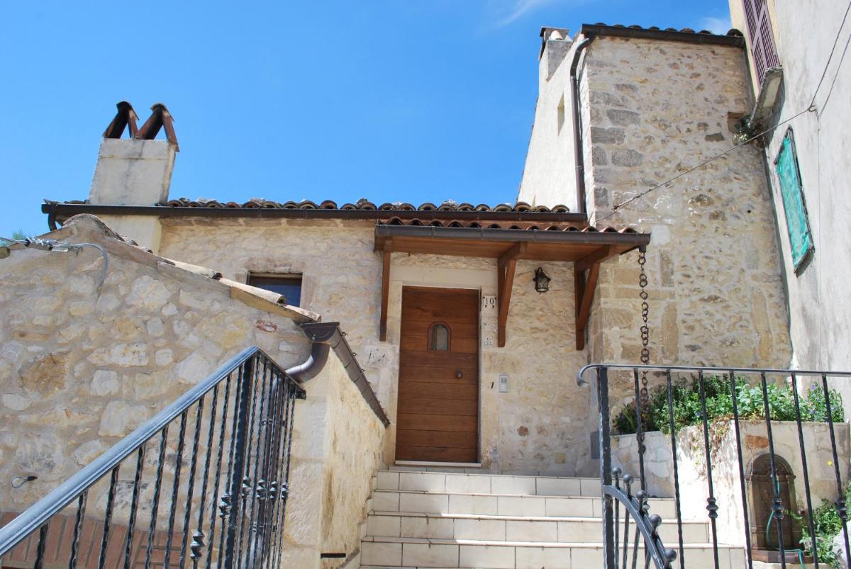 Stone House Ilovemajella - Housity