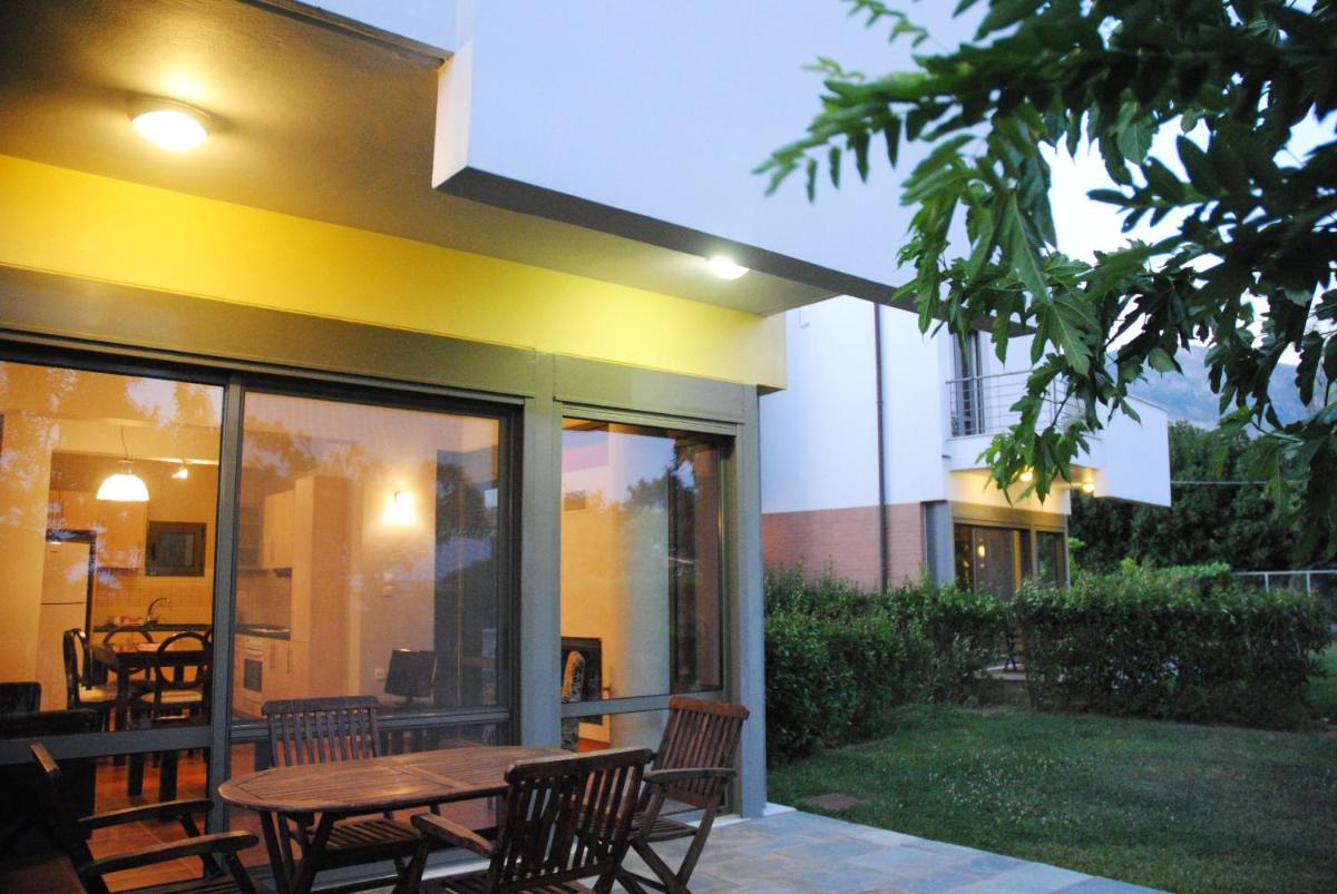 Erodios Hotel - Housity