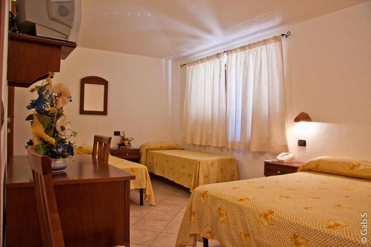 Hotel Alador - Housity