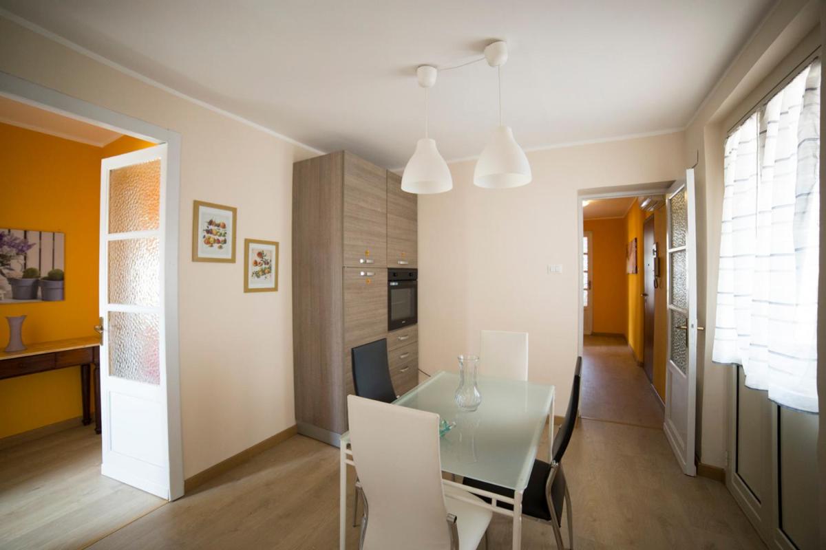 Yellow Orange Catania Ognina - Housity