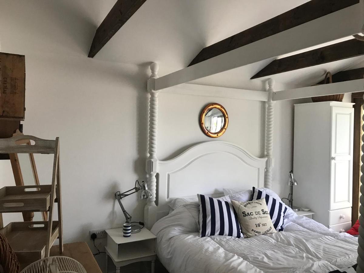 Dippy cottage - Housity