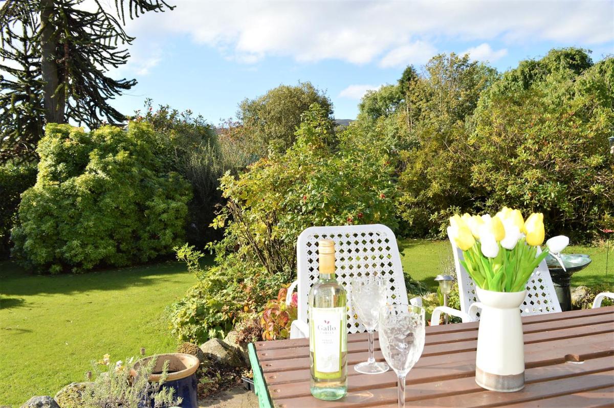 Hazel Bank Villa Apartment - Housity