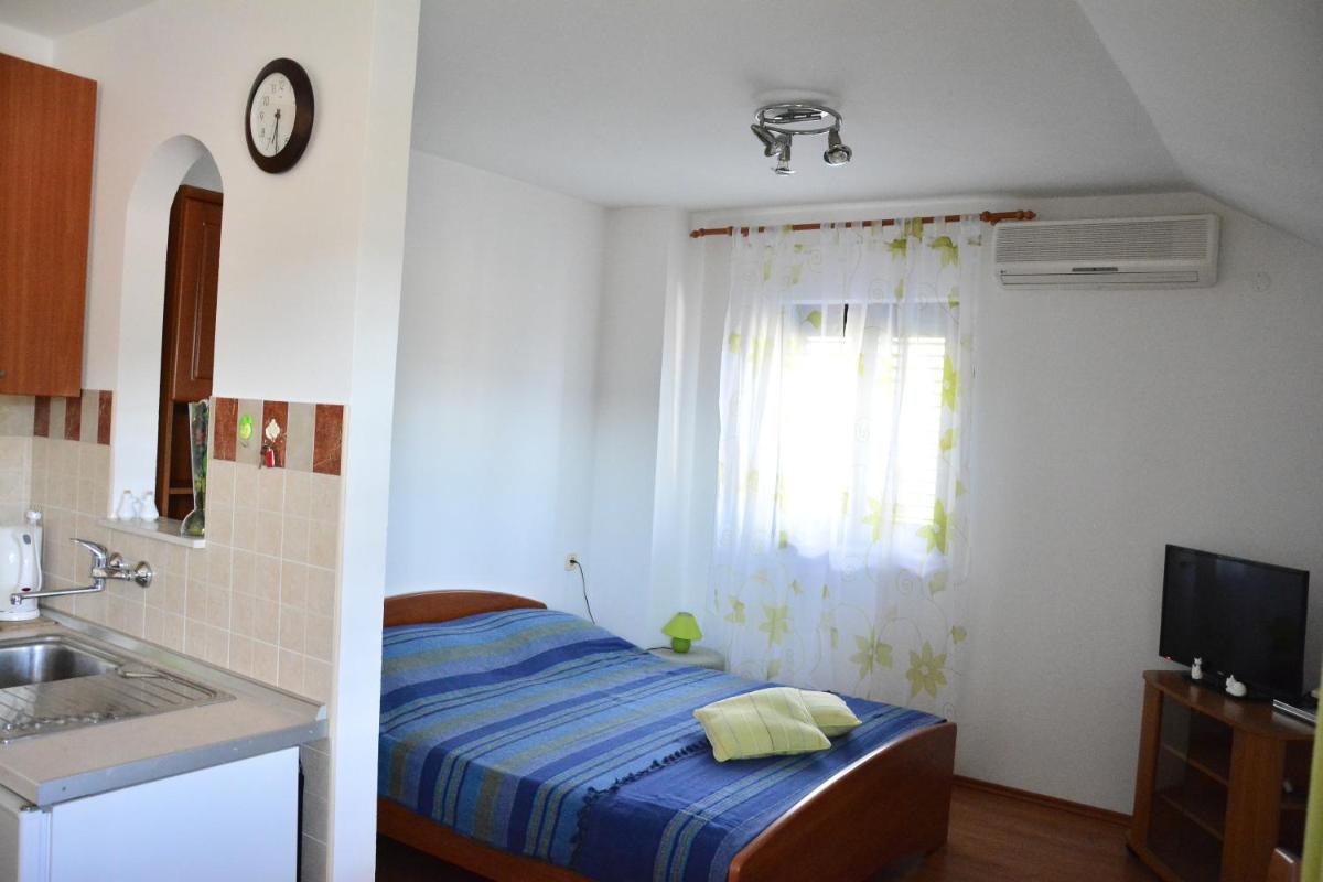 Apartments Bakuk - Housity