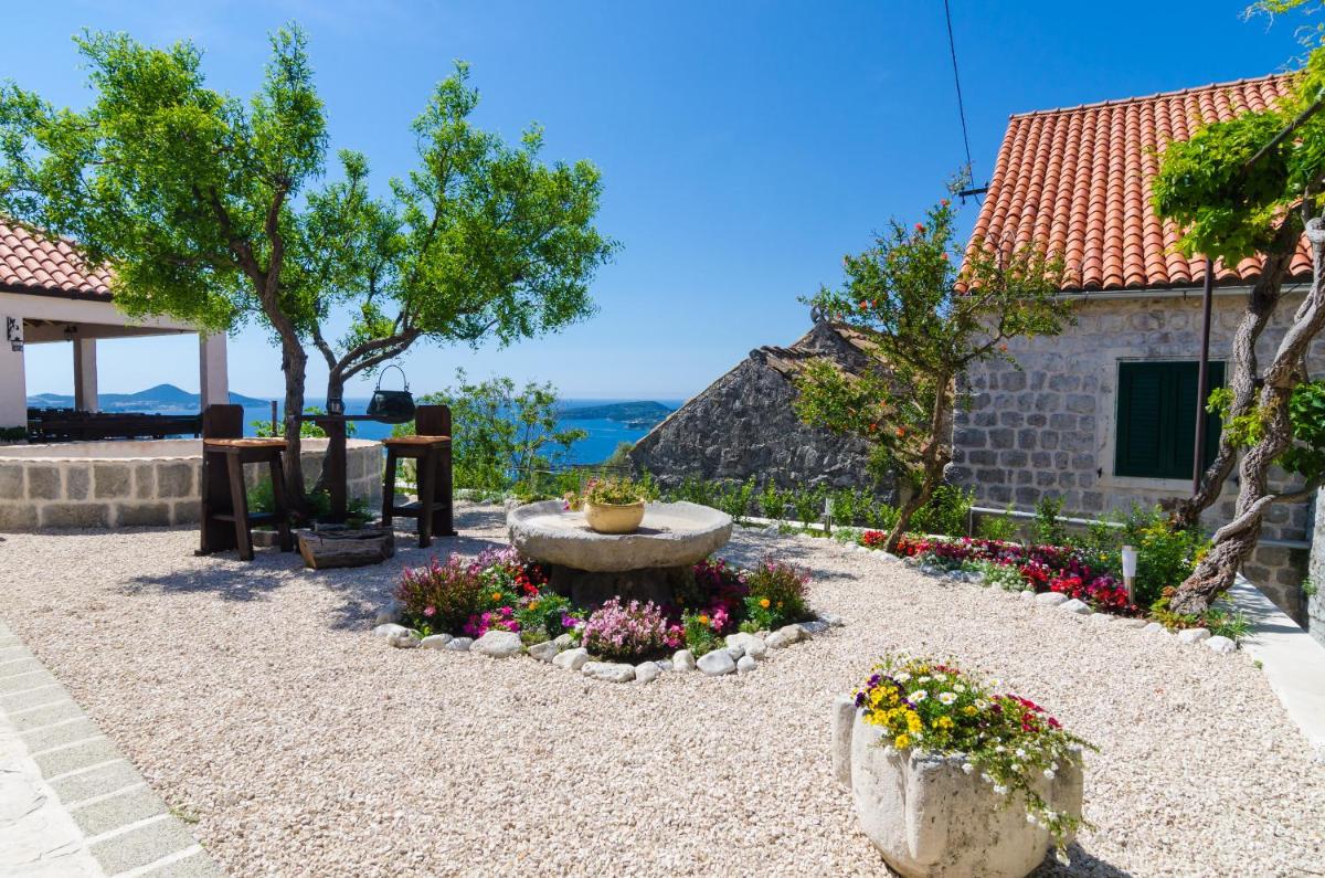 Apartment & Rooms Savonari - Housity