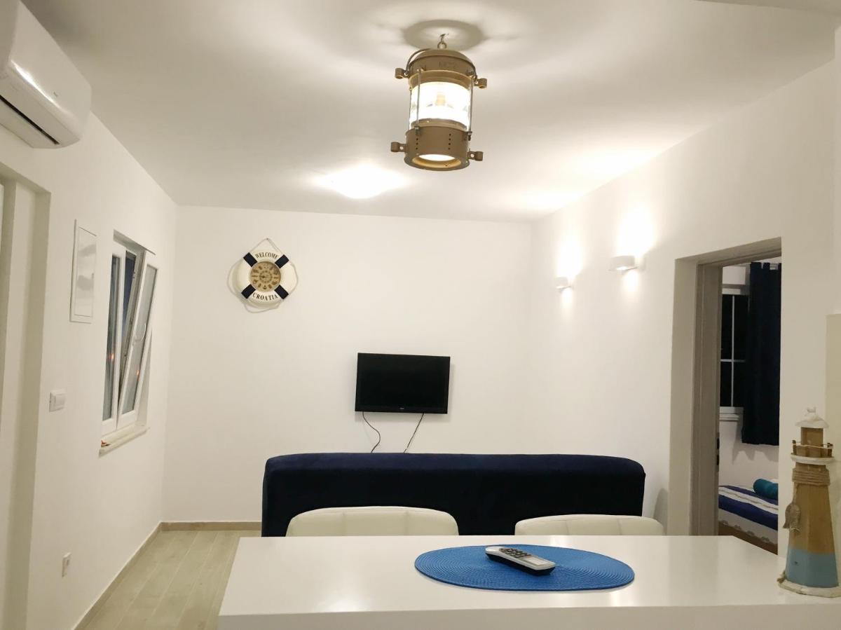Gogi Beach Apartment - Housity