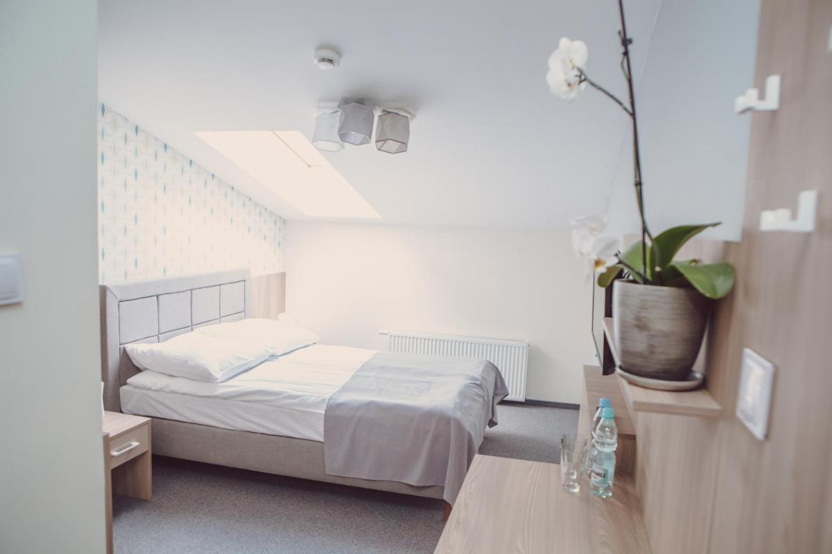 Hotel Duet - Housity