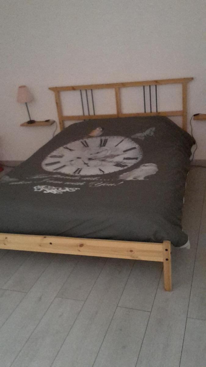 Petite maison aux volets bleus - Housity