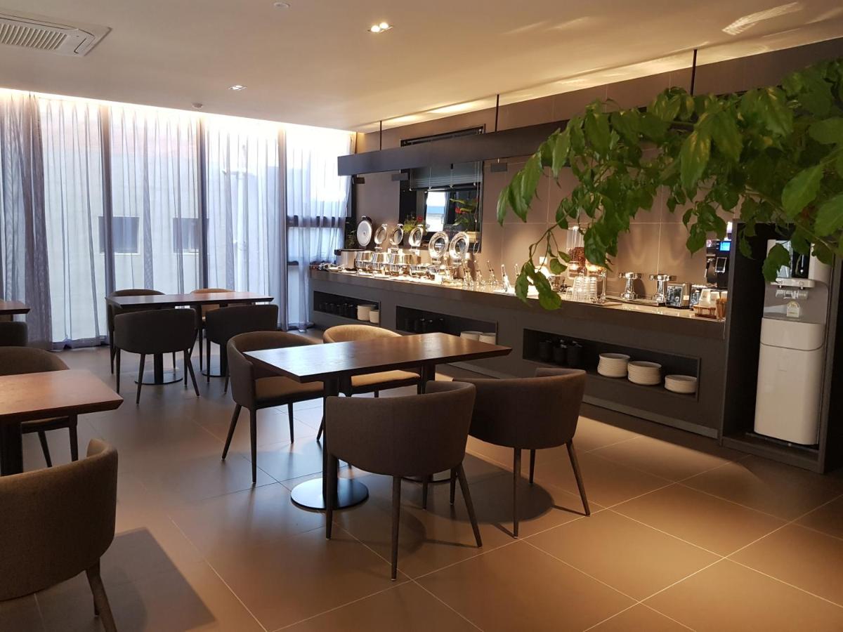 Rivertain Hotel - Hizvo