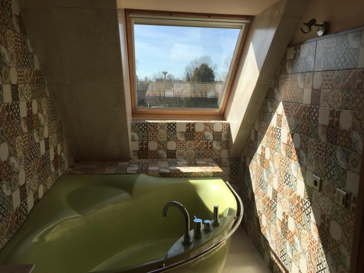 Peahen Residence - Housity