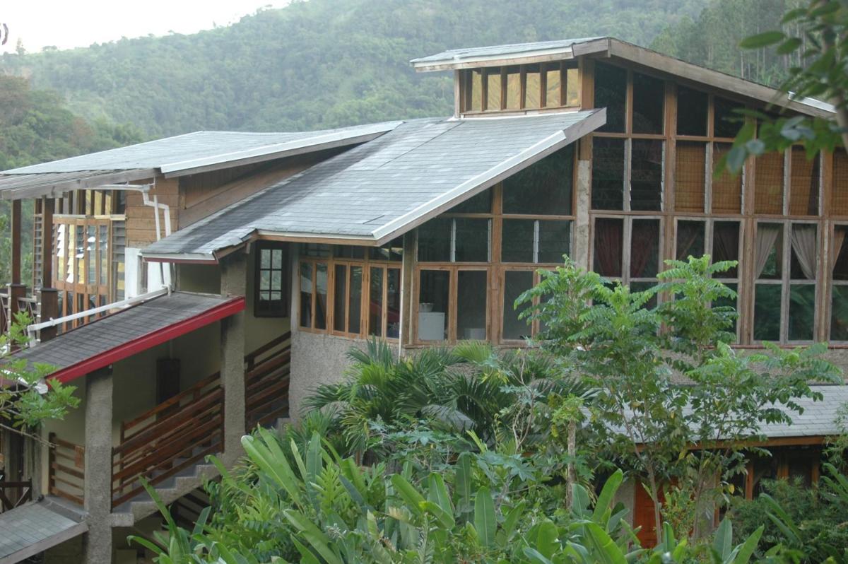 Forres Park Nature Retreat - Housity