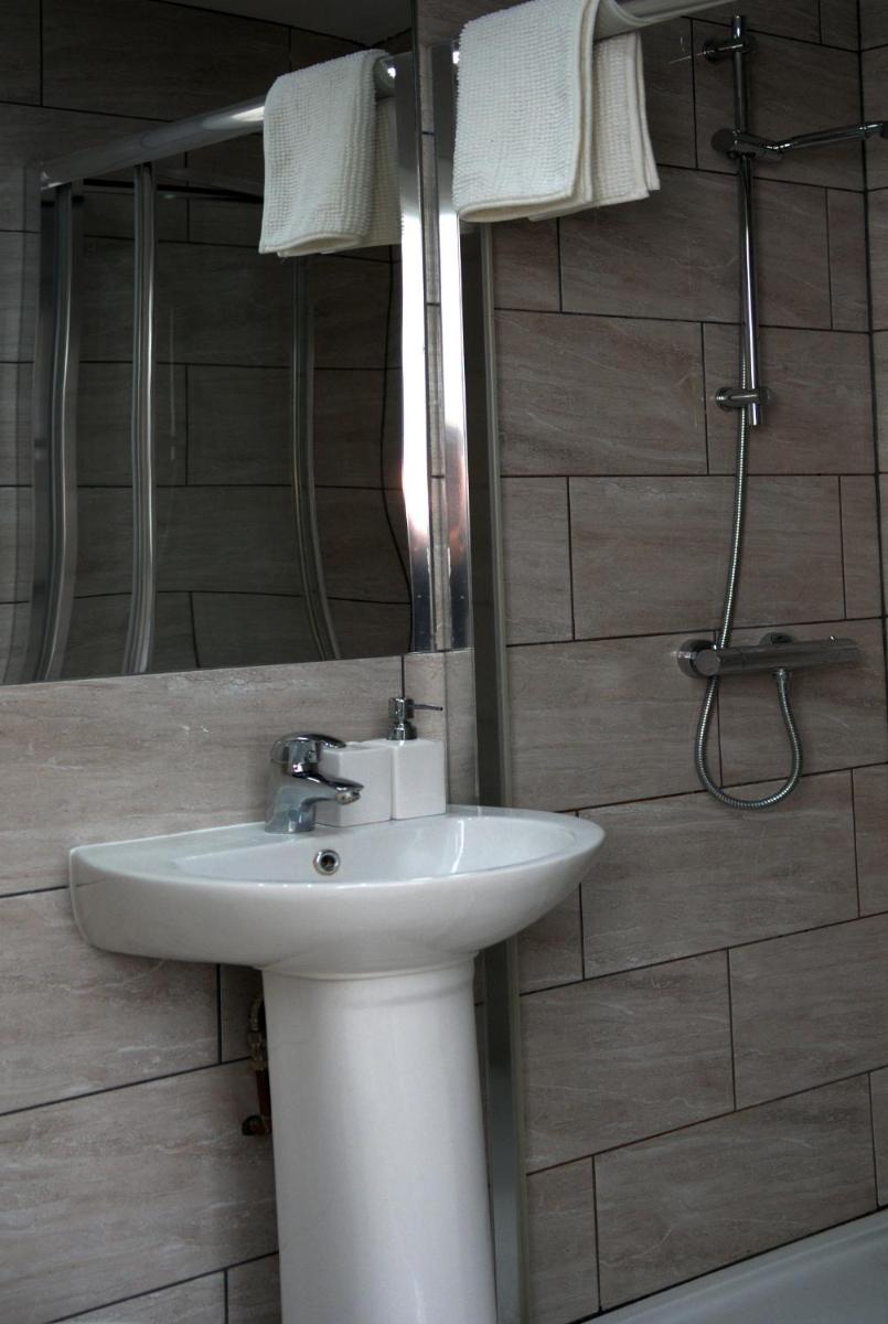 Guest House London - Housity