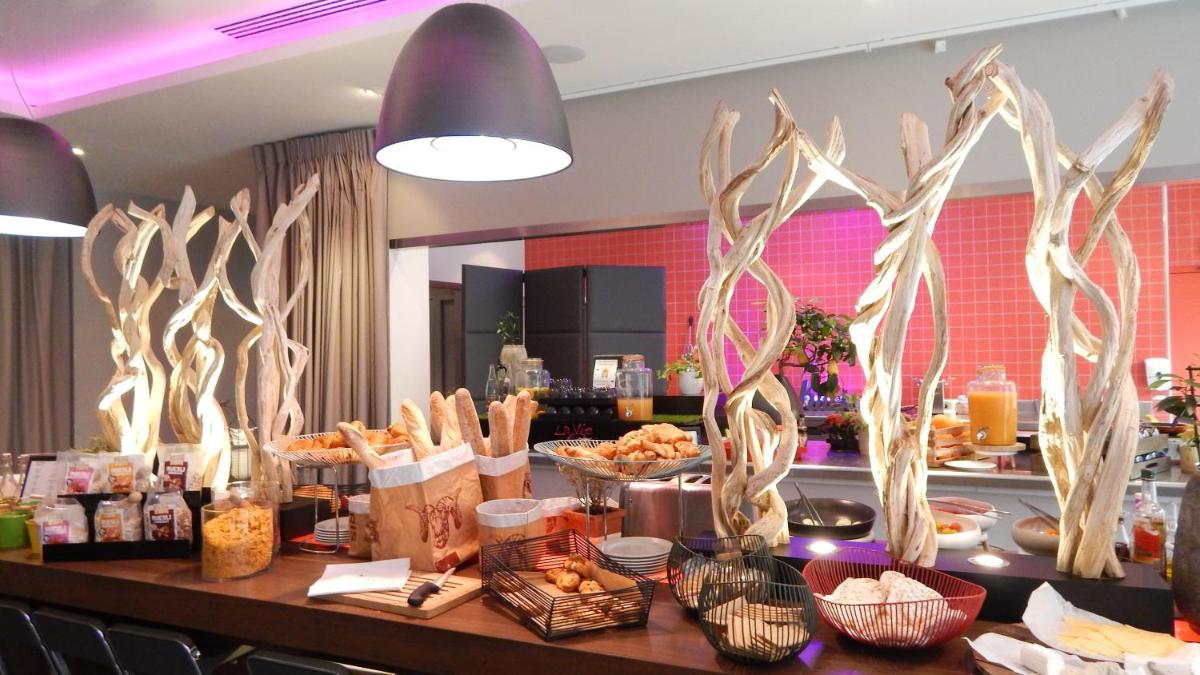 Nourriture dans l'hôtel ou à proximité