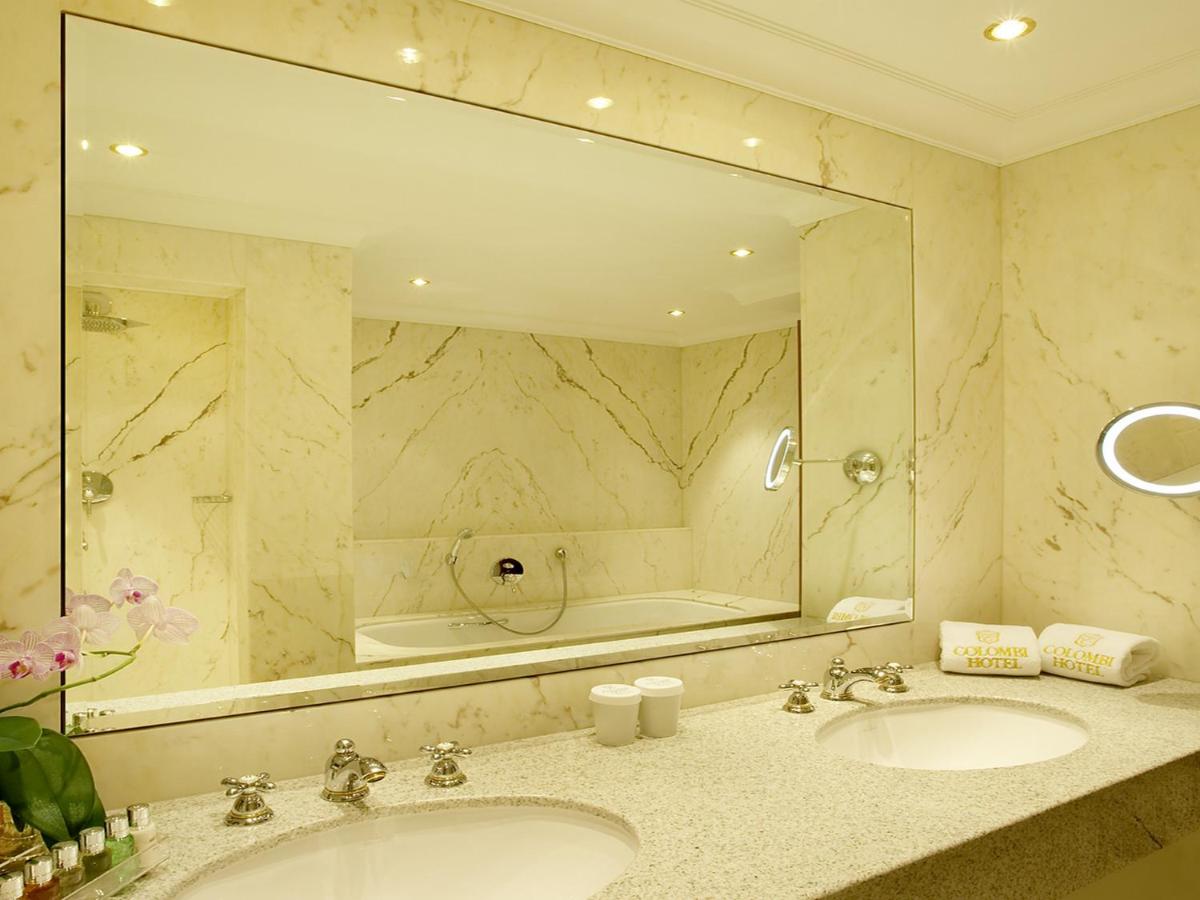 Ein Badezimmer in der Unterkunft Colombi Hotel