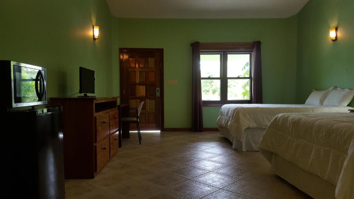 Mahogany Villas - Housity