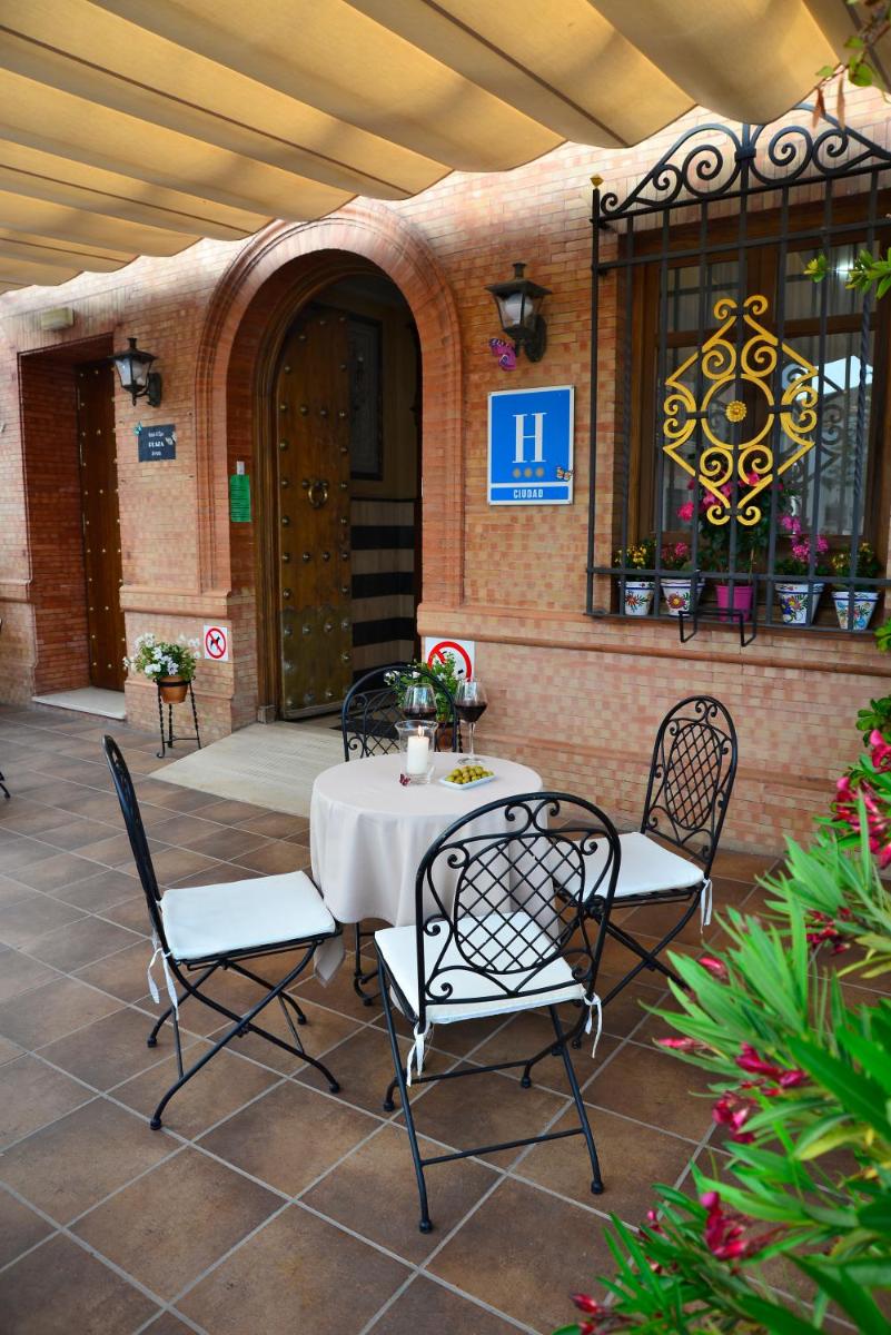 Imagen de la galería de Hotel & Spa PLAZA Arriate, en Arriate