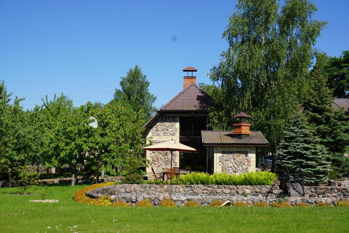 Hunting House Ezerkrasti - Housity