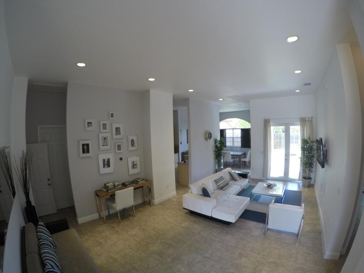 Aventura Home by Flatsaway - Housity