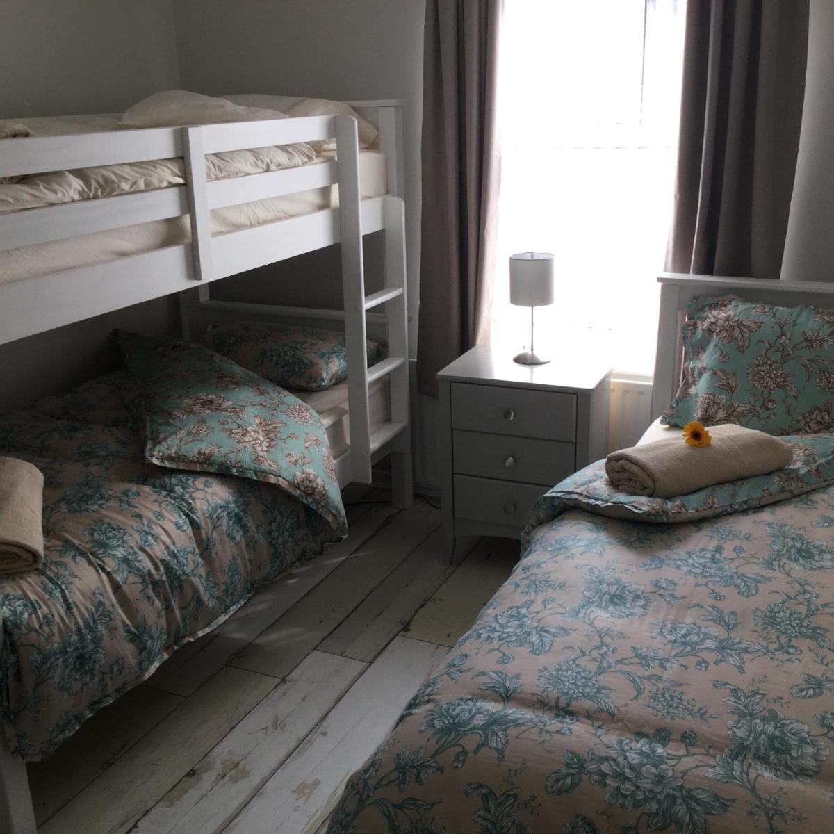 Beachside Apartment - Housity