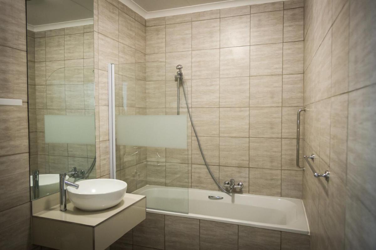 Palm Lodge Guest House - Hizvo